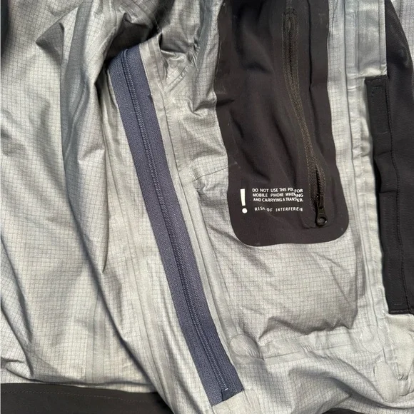 Norrøna women’s ski technical jacket & tech ski pants. - Picture 6 of 15